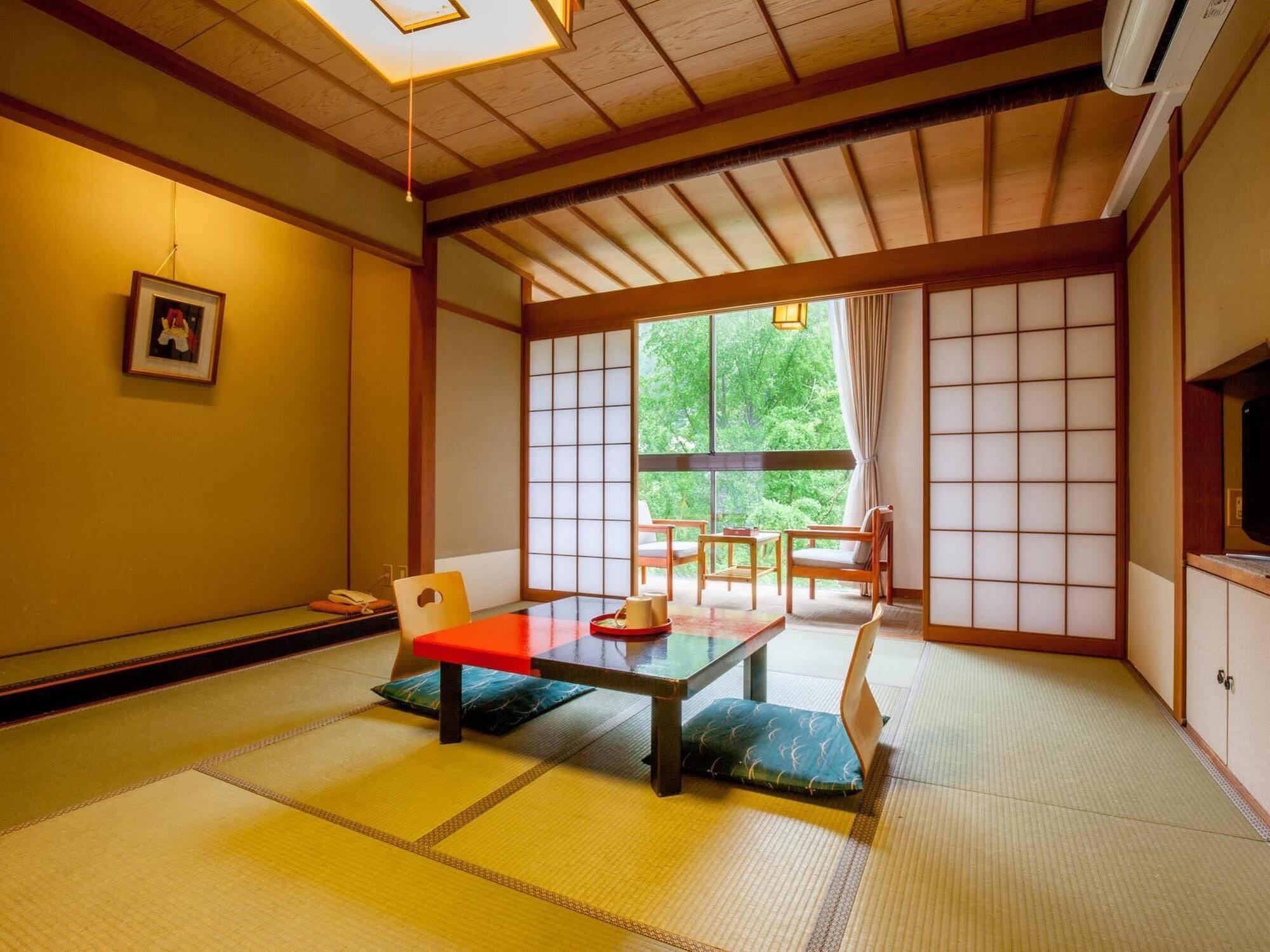 Готель Select Grand Kagayamanaka Екстер'єр фото